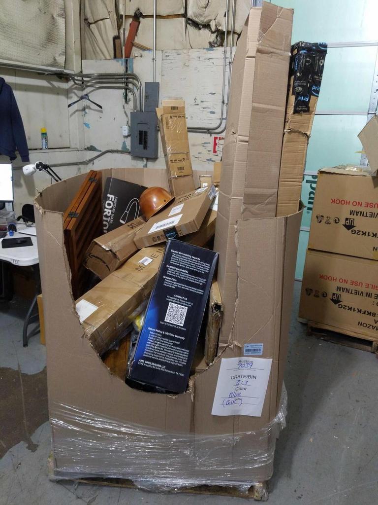 BULK LOT OF HOME GOODS