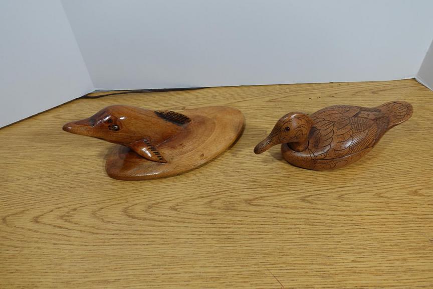 Auction Ohio Wood Duck & Dolphin Décor