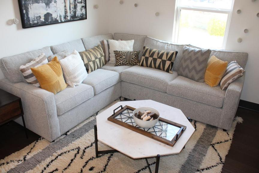 Auction Ohio Contemporary Rowe Sectional