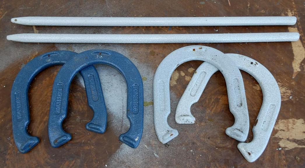 Auction Ohio Horseshoes/Stakes