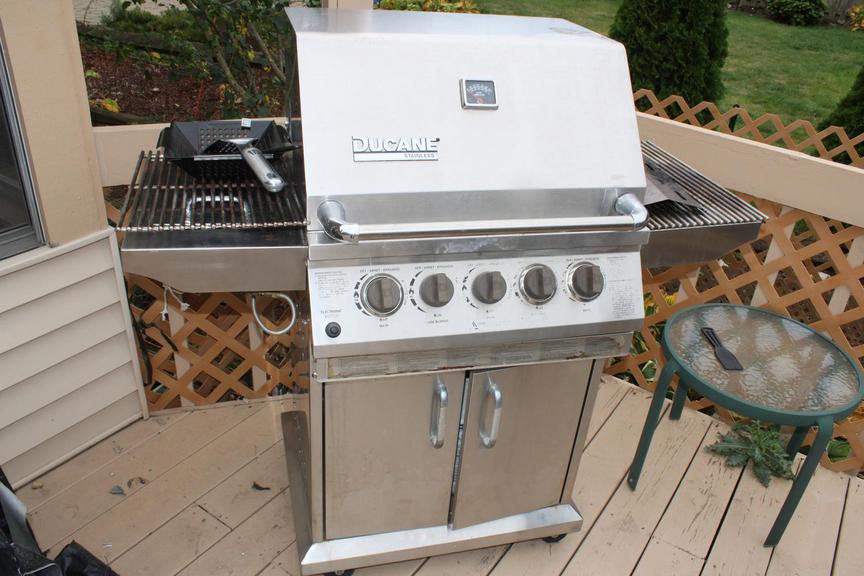 Auction Ohio Ducane Grill