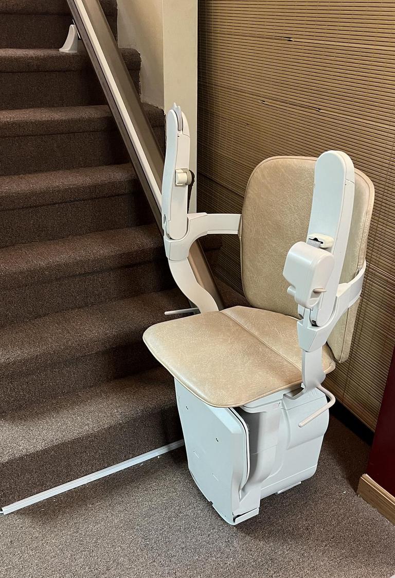 Auction Ohio Stannah Stairlift