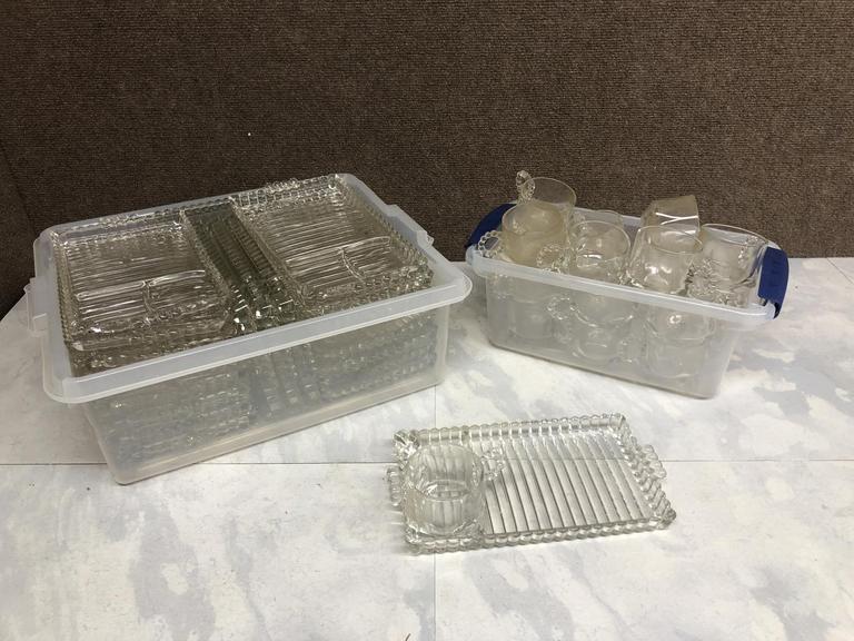 Auction Ohio Glass Snack Dishes