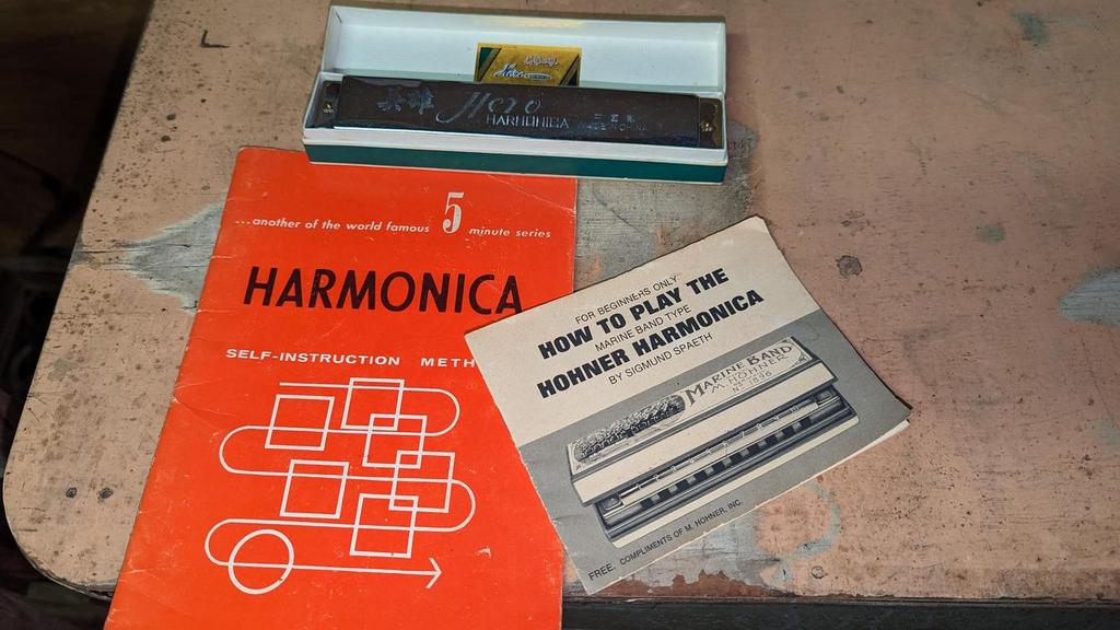 Auction Ohio Hero Harmonica