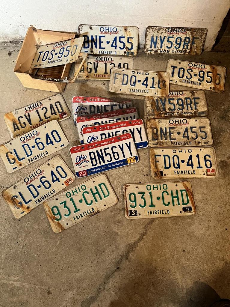 Auction Ohio Fairfield cty License Plates
