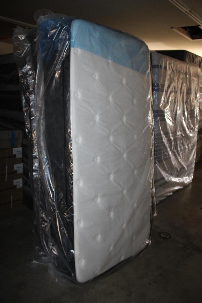 Auction Ohio Euro Top Twin XL Mattress
