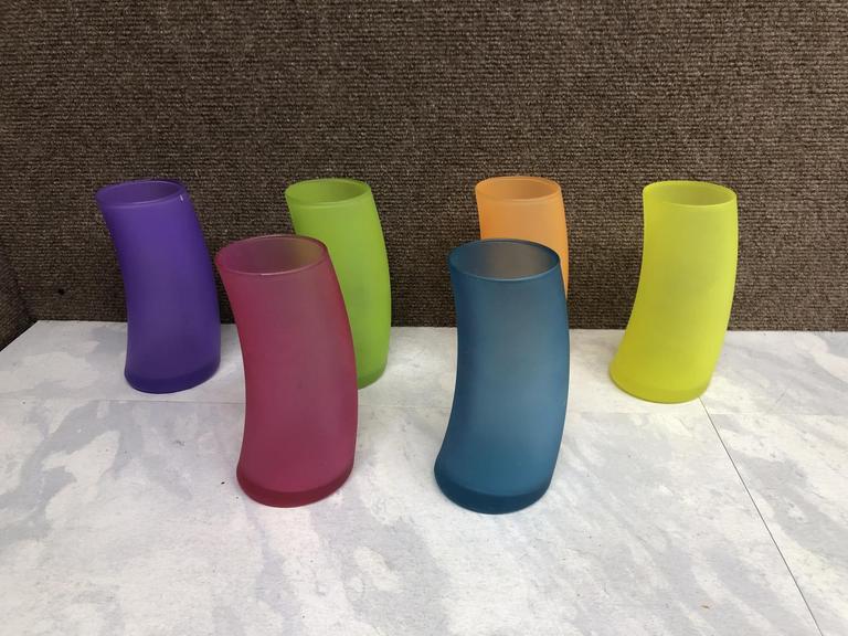 Auction Ohio Colorful Wavy Glasses