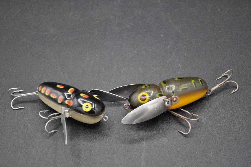 Appât De Pêche Vintage Heddon Crazy Crawler - Argent Et Noir - Yeux Rouges