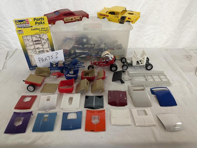 Auction Ohio Assorted model car parts