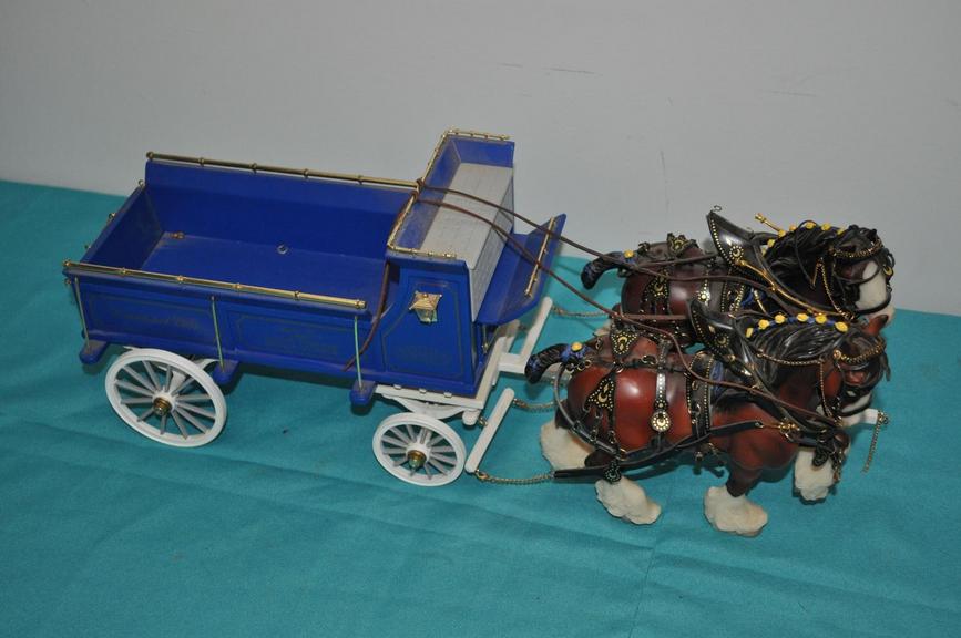 Auction Ohio Breyer Horse & Wagon