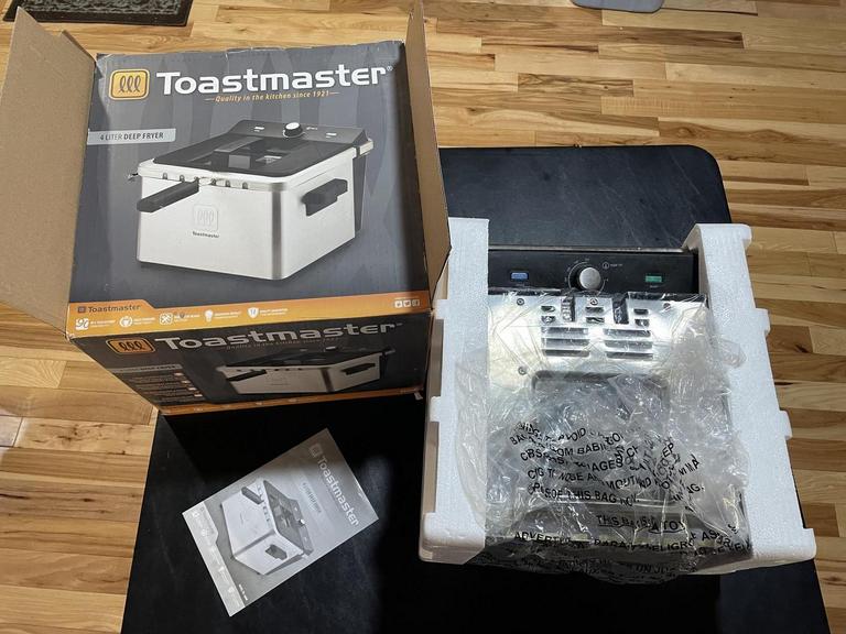 Auction Ohio Toastmaster Deep Fryer Lot 21