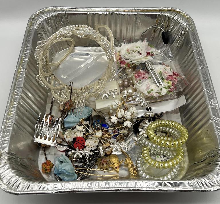 Auction Ohio Hair Ties & Clips