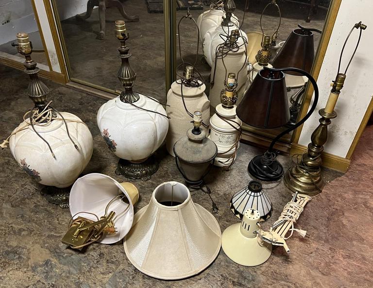 Auction Ohio Lamps and Shades