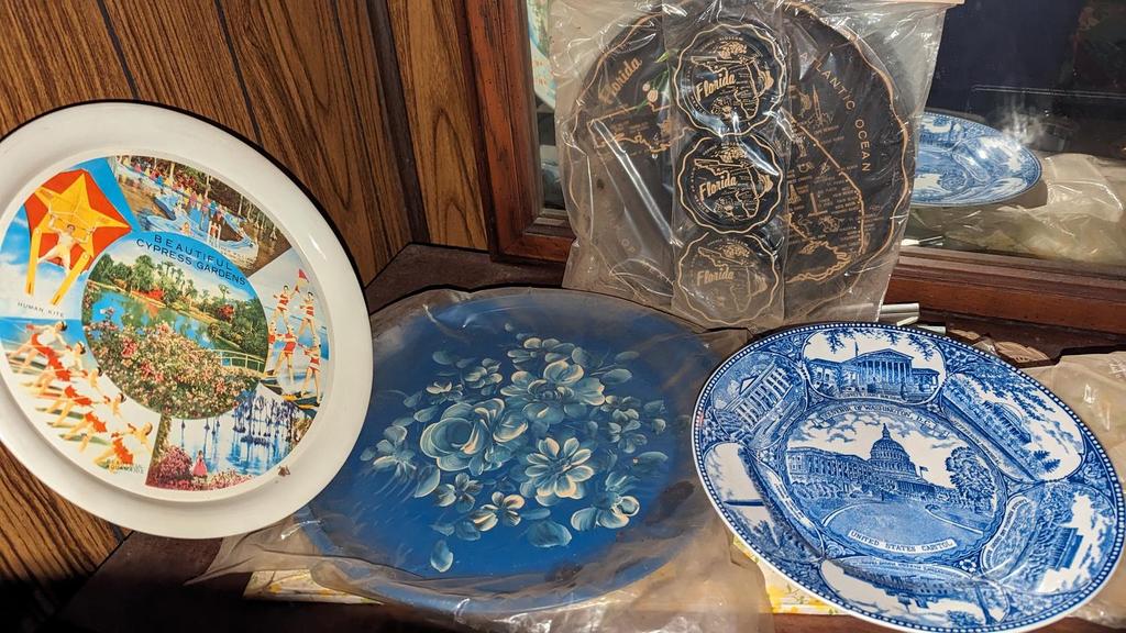 Auction Ohio Collector plates