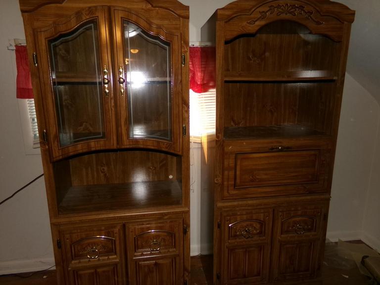 Auction Ohio Hutch