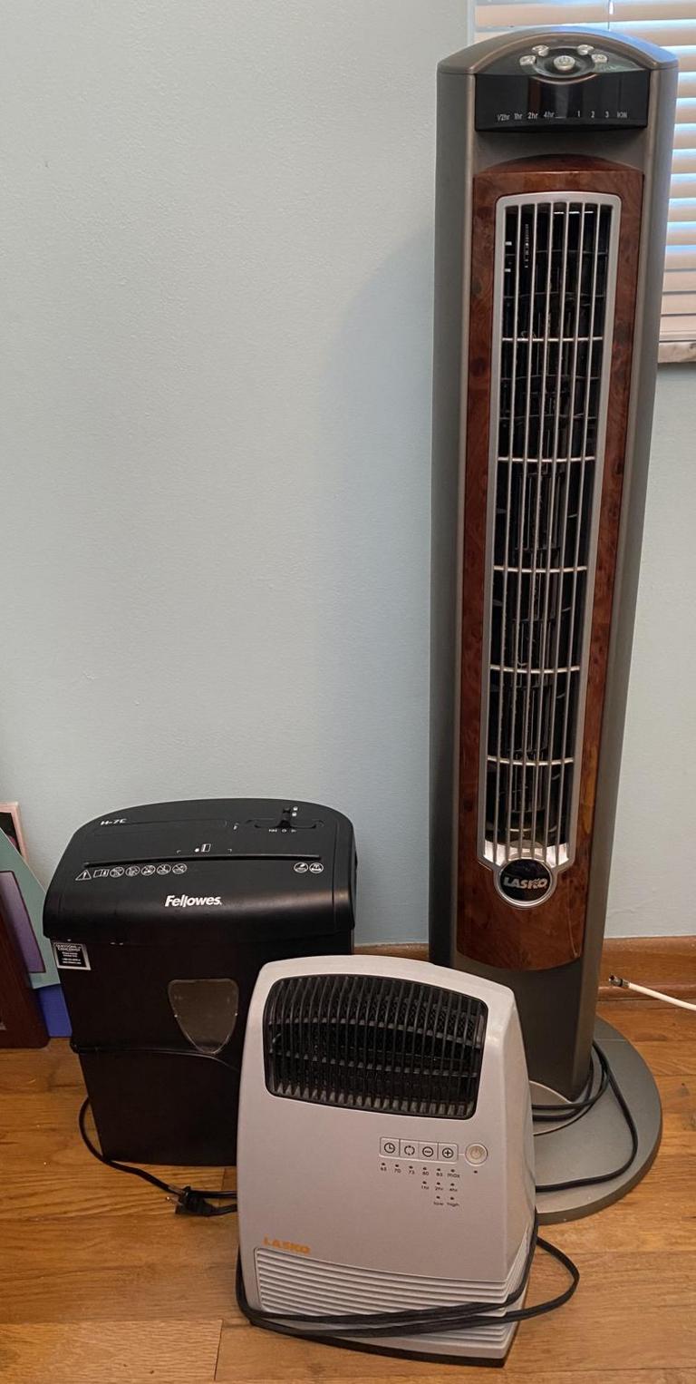 Auction Ohio Tower Fan, Heater, & Shredder