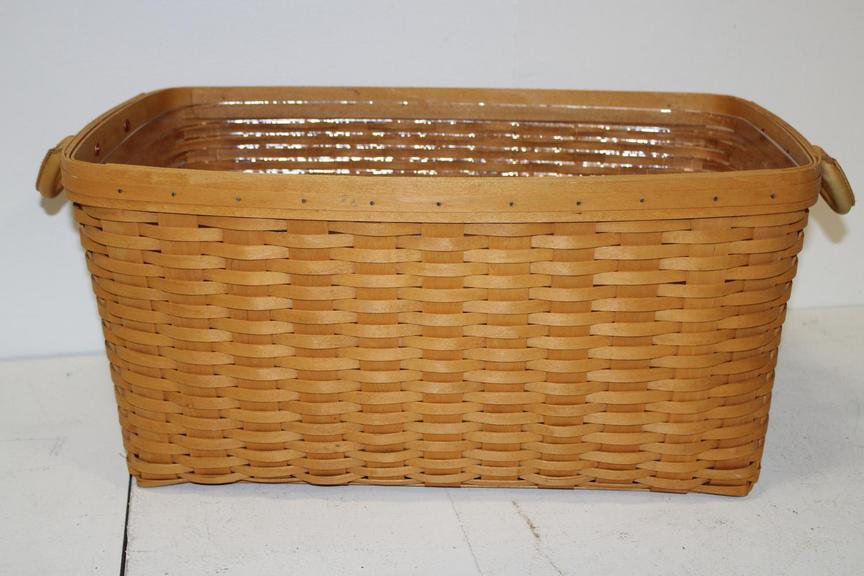 Auction Ohio Longaberger Magazine Basket