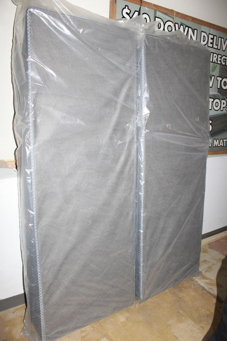 Auction Ohio Queen Split Box Springs