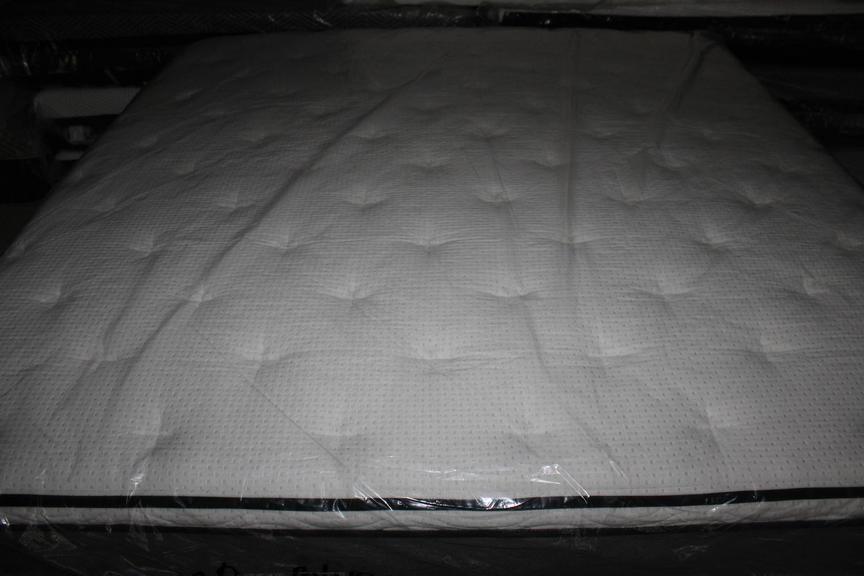 Auction Ohio Zinus King Mattress