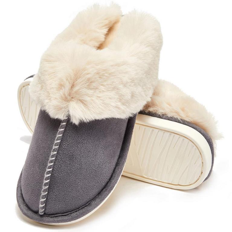 HOBIBEAR SLIP-ON SLIPPERS 8.5