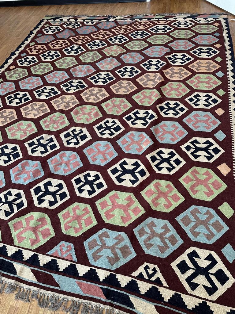 Auction Ohio Kilim large area rugquality!