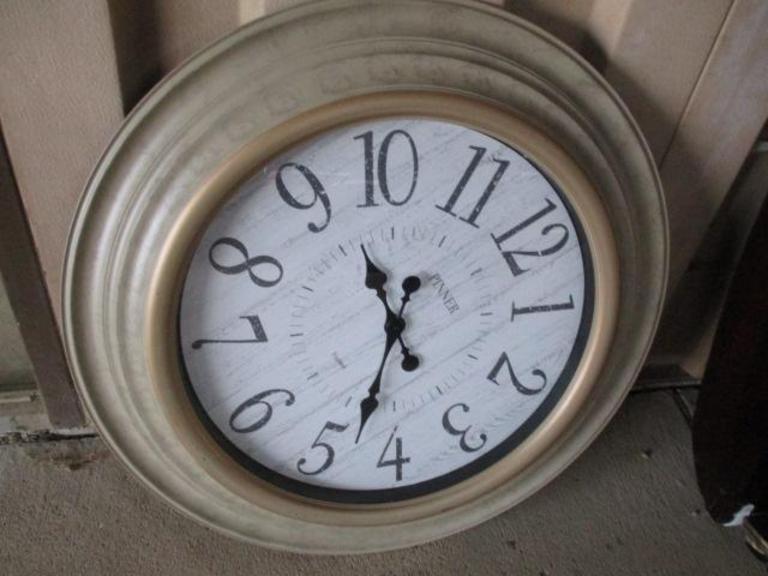 Auction Ohio Pinner Wall Clock