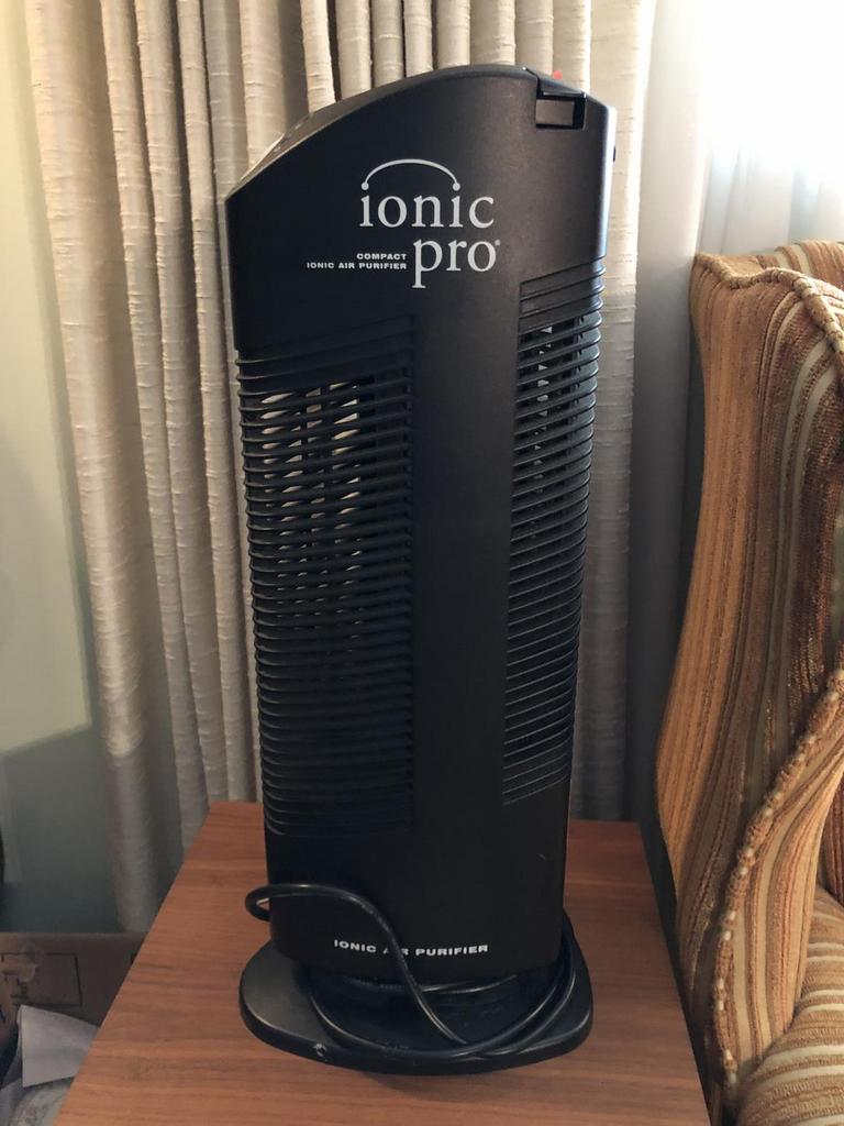 Auction Ohio Ionic Pro Air Purifier