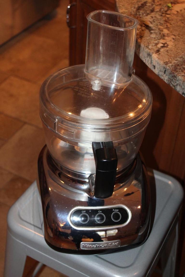 Auction Ohio Kitchen Aid Food Processor