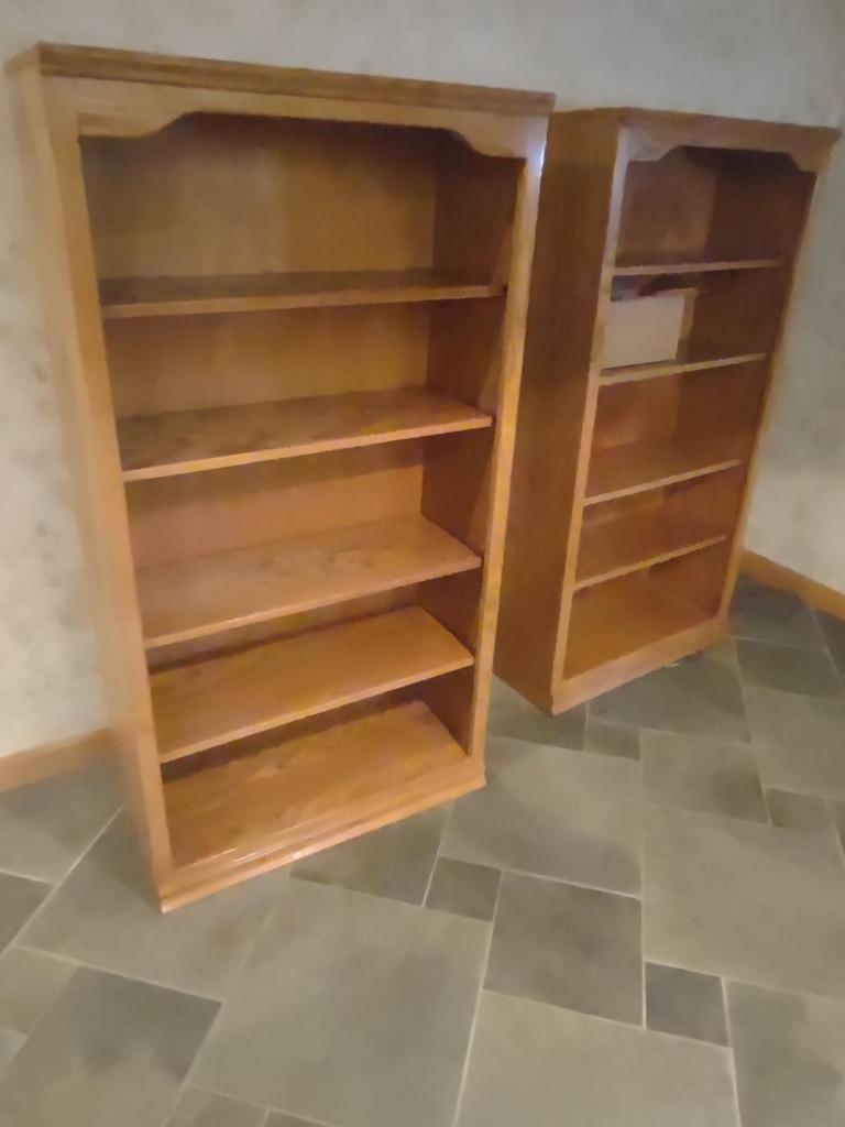 Auction Ohio Bookcases