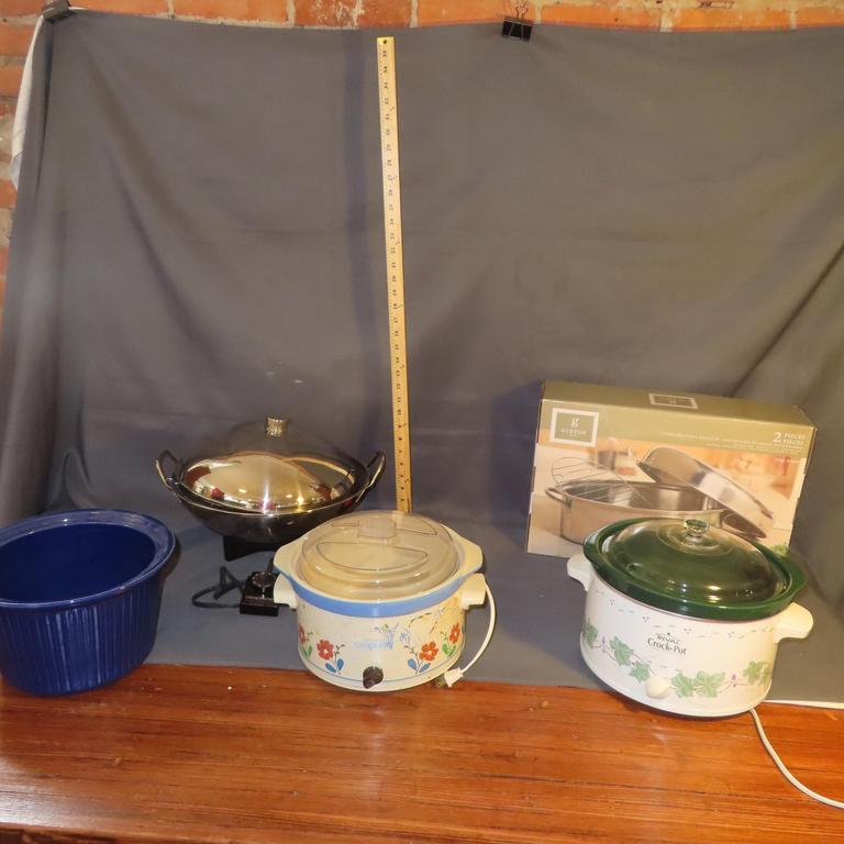 Auction Ohio Crock Pots, Wok & Roaster