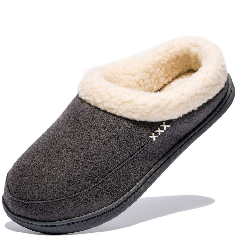 NEWDENBER SIZE 8-9 SLIPPERS