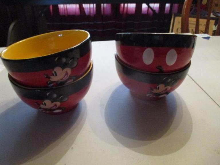 Auction Ohio Mickey Bowls