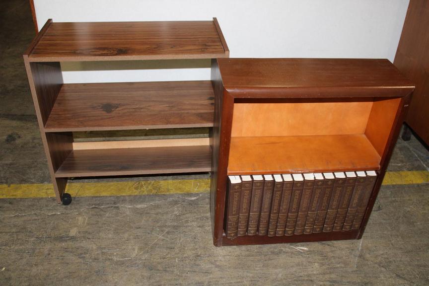 Auction Ohio Bookcase & Television Cart