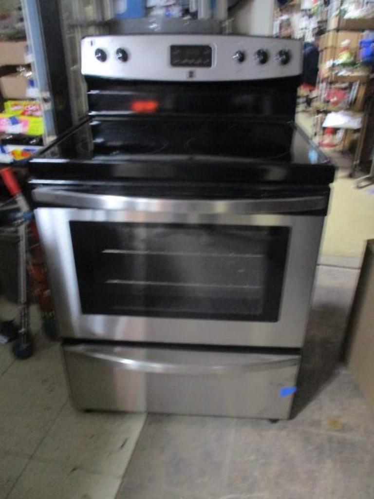 Auction Ohio Kenmore Electric Stove