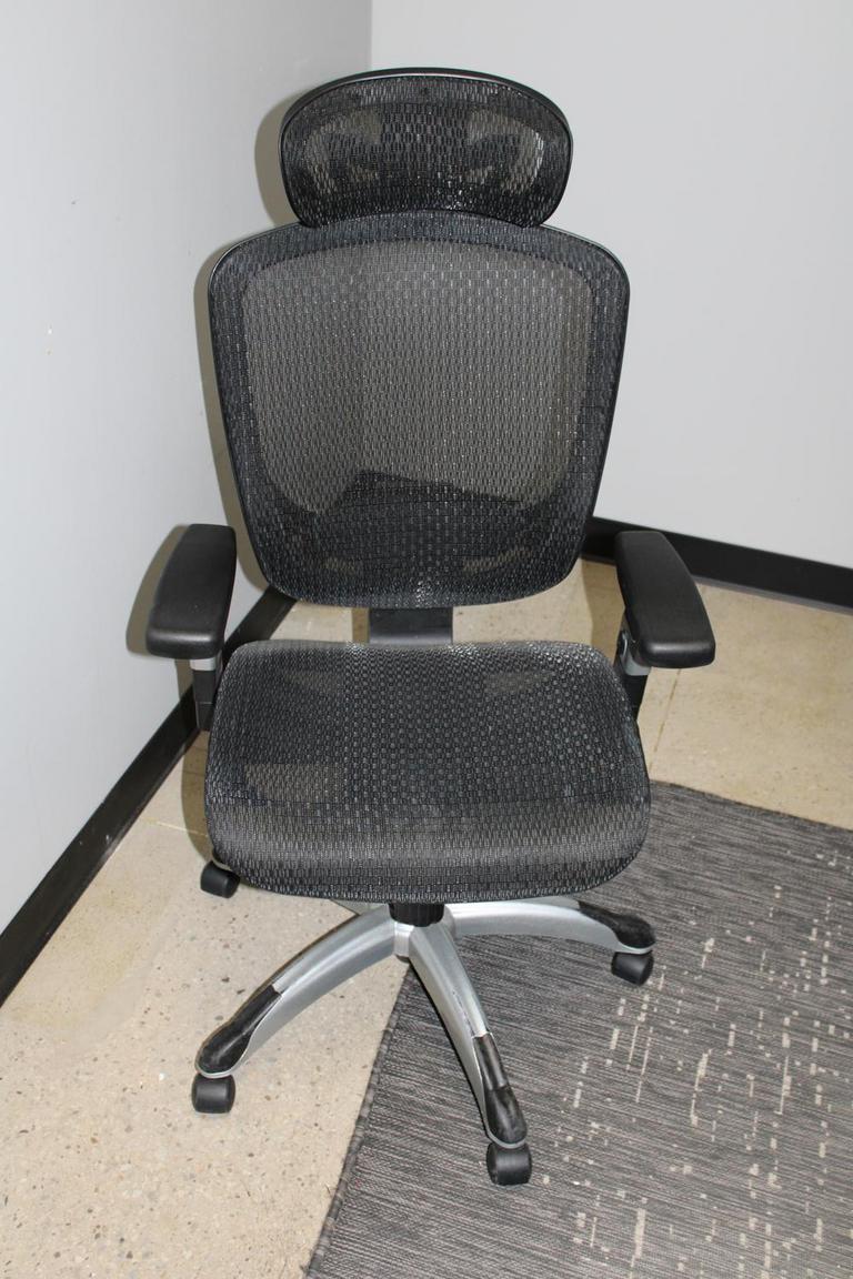 Auction Ohio Hyken Mesh Task Chair