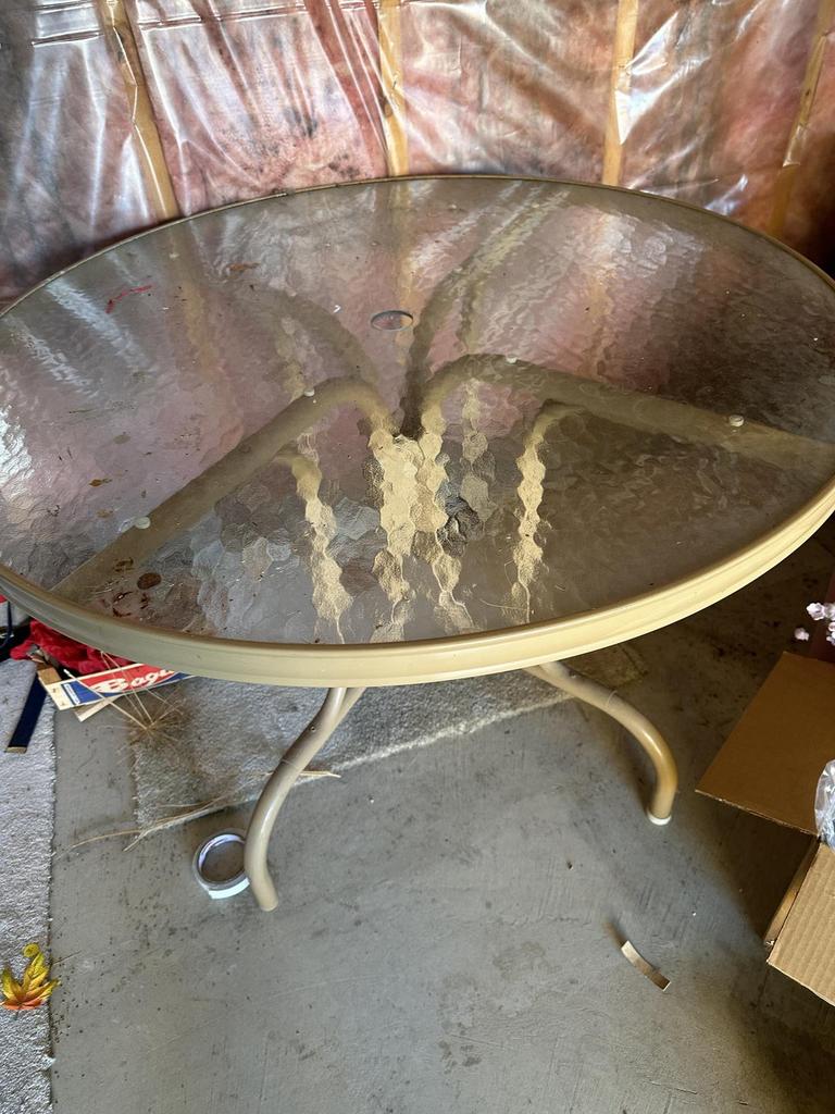 Auction Ohio Glass patio table