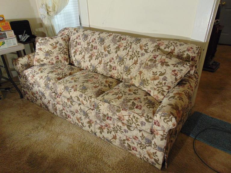 Auction Ohio LazyBoy Sofa