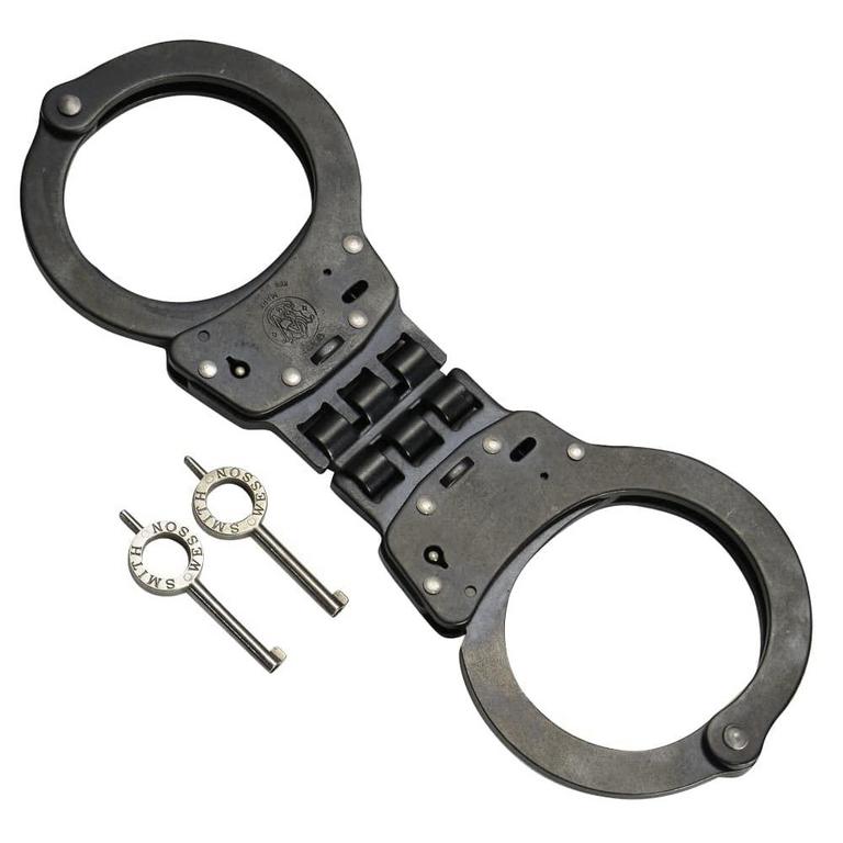 S&W HINGED HANDCUFFS