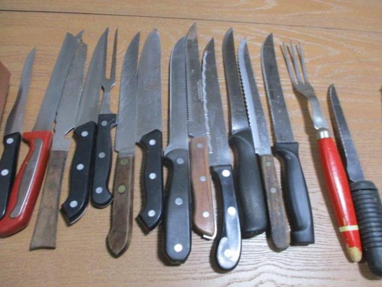 Auction Ohio Assorted Knives and More