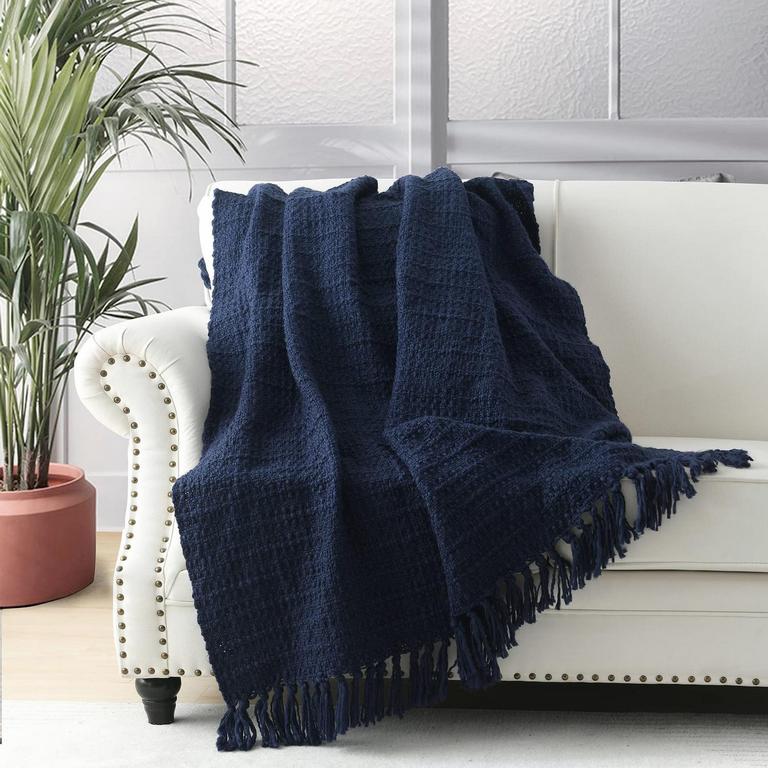 NAVY KNIT THROW BLANKET