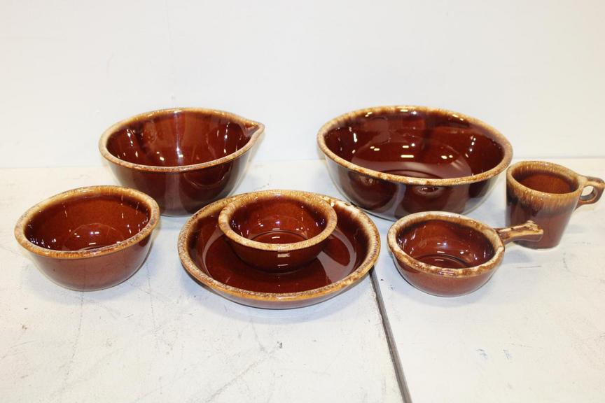 Auction Ohio Oven Proof Stoneware Dishes