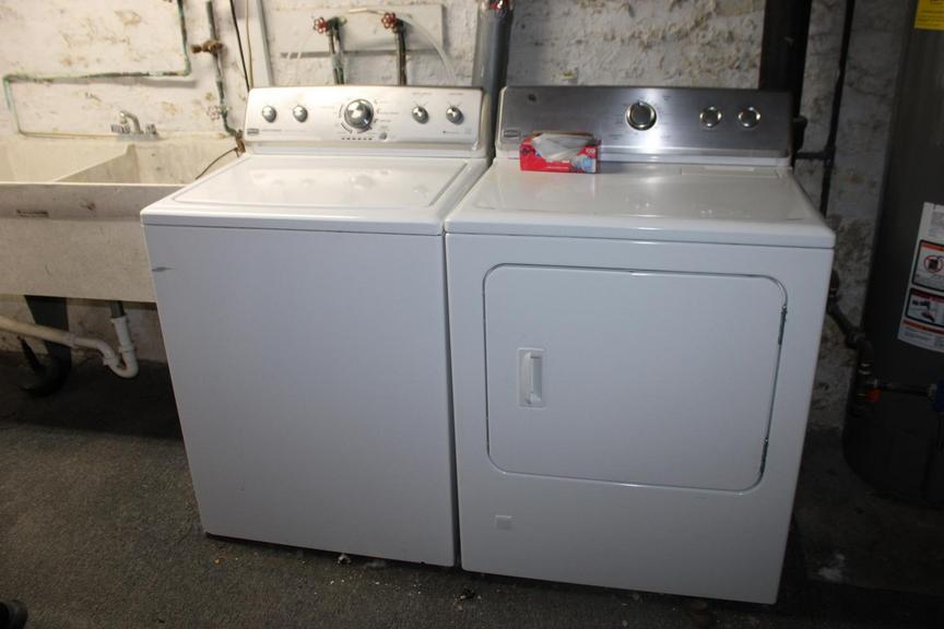 Auction Ohio Maytag Washer & Dryer Set