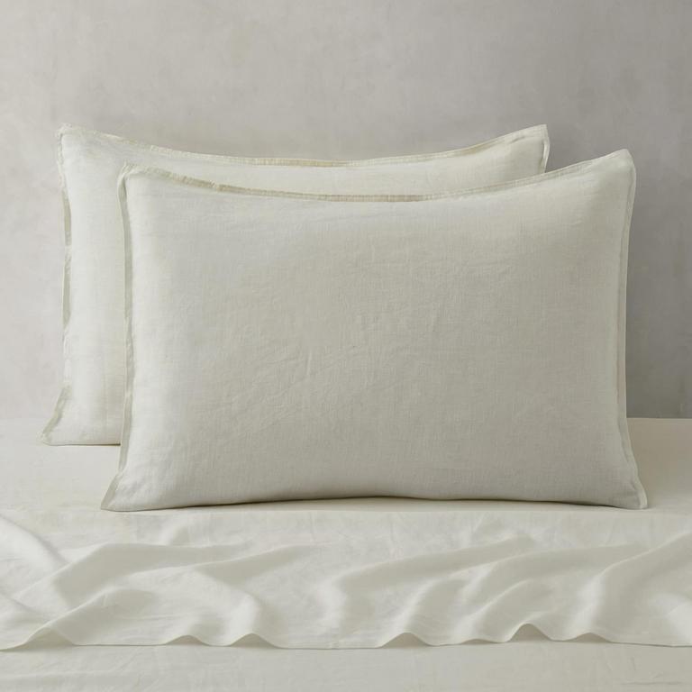 2 ATLINIA LINEN PILLOWCASES