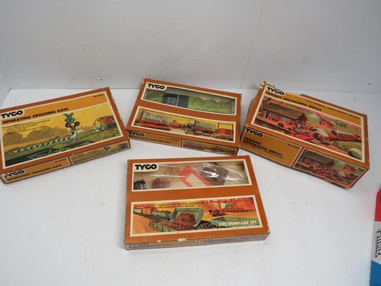 Auction Ohio HO Train Accessories