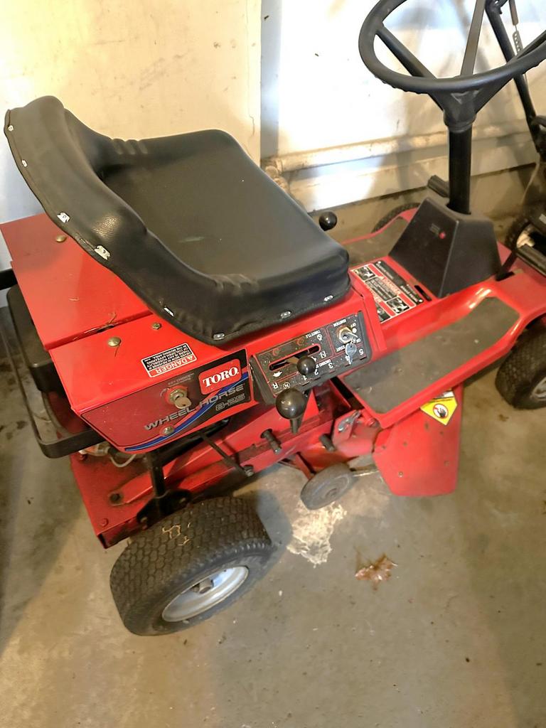 Auction Ohio Toro riding mowerUPDATED!!