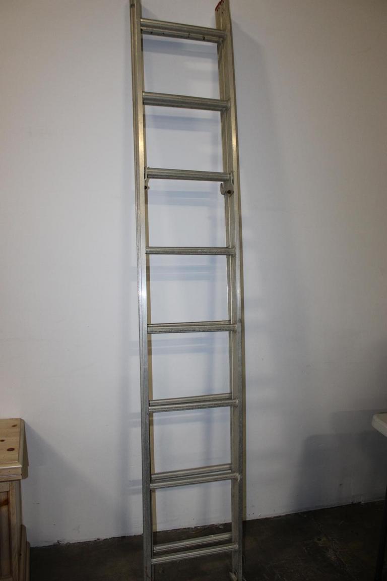 Auction Ohio 18 Foot Extension Ladder