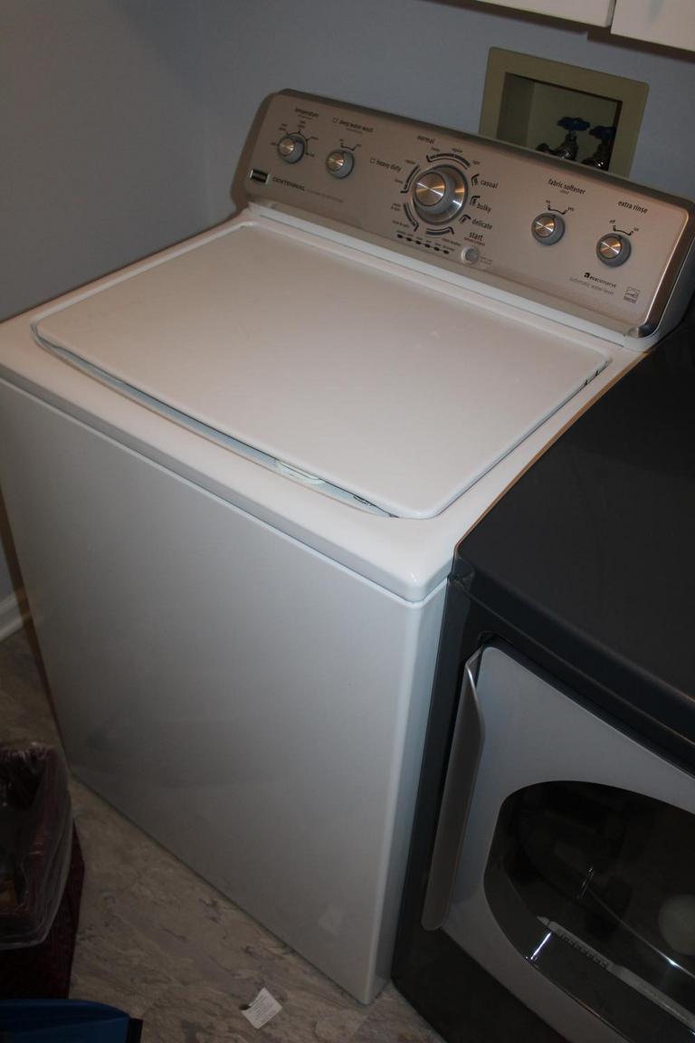 Auction Ohio Maytag Washing Machine