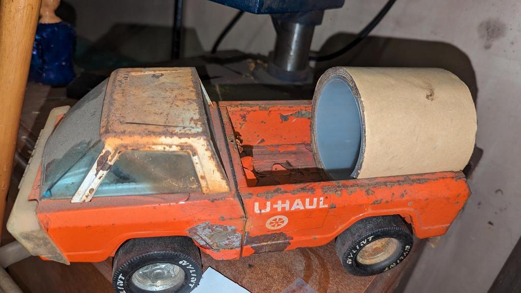 Auction Ohio Vintage diecast UHaul truck