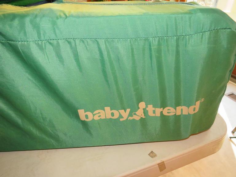 Auction Ohio Portable Play Pen/Crib