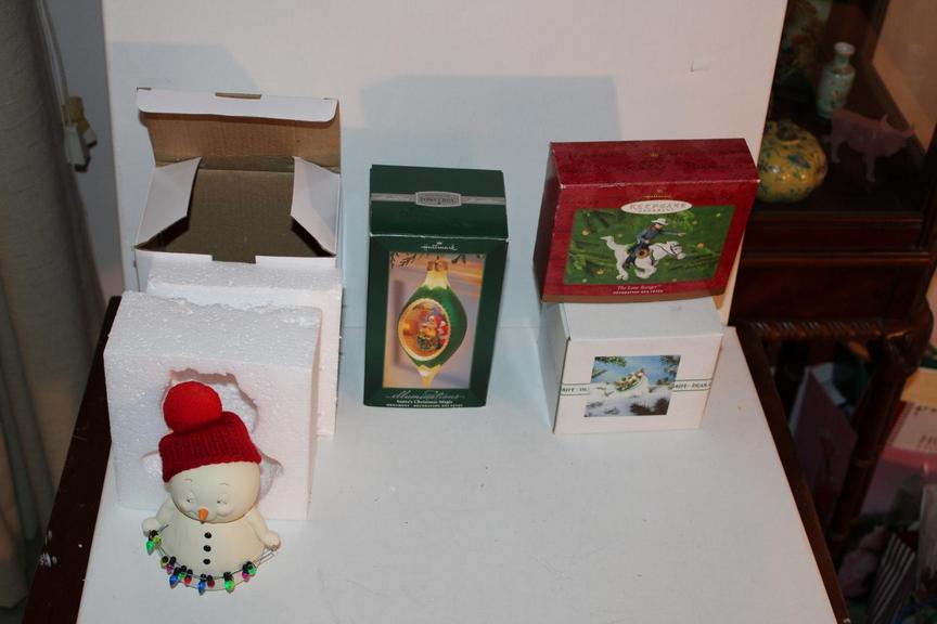 Auction Ohio Hallmark Keepsakes/More